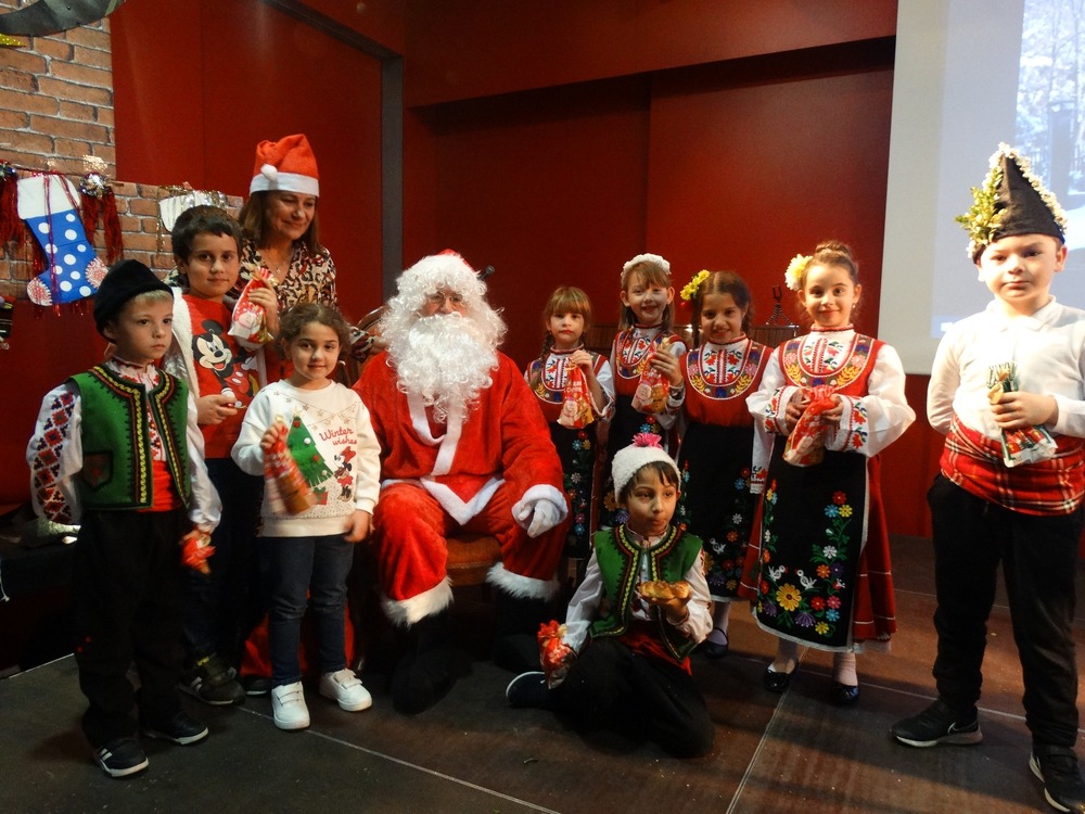 С тържество на 21 декември Българското неделно училище „Васил Левски“ в Сарагоса, Испания, ще отбележи настъпващите коледни празници 