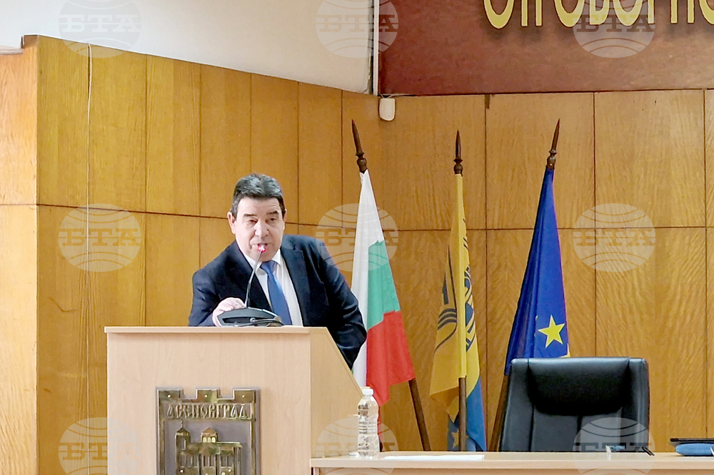 Председателят на Общинския съвет в Асеновград Иван Иванов беше предсрочно освободен от поста