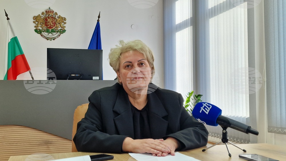 Шумен - Областна администрация - среща на областния управител Катя Иванова с журналисти