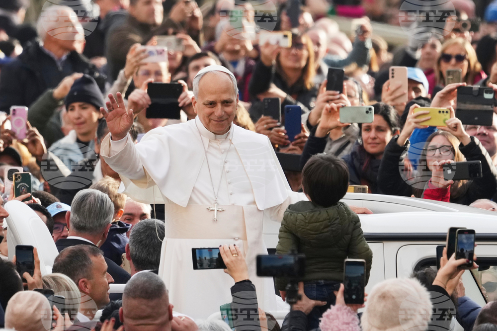 APTOPIX Vatican Pope
