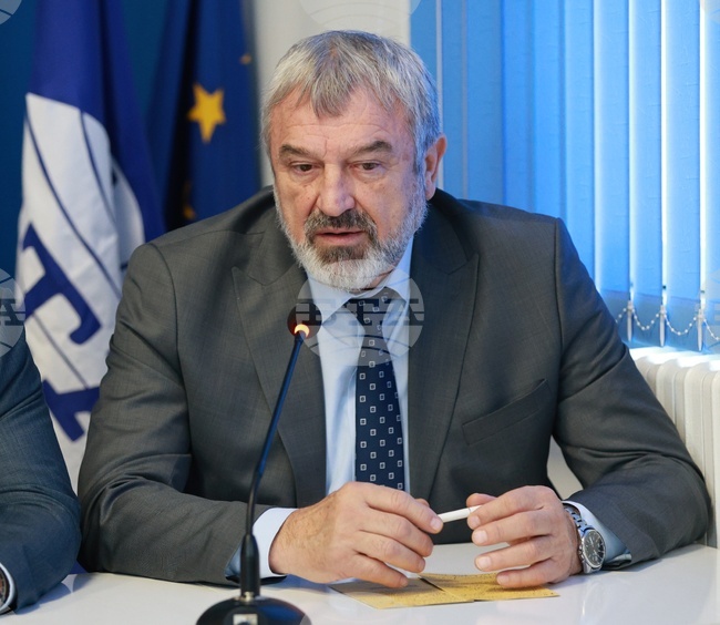 Саможертвата на нашите предци трябва да е пример и за днешното поколение, каза областният управител на Русе Драгомир Драганов