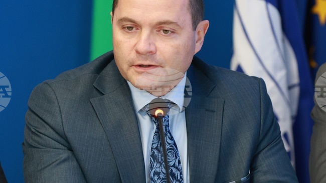 Във всички населени места в България догодина трябва да се усети, че 150-ата годишнина от Априлското въстание е национално честване, каза кметът на Русе