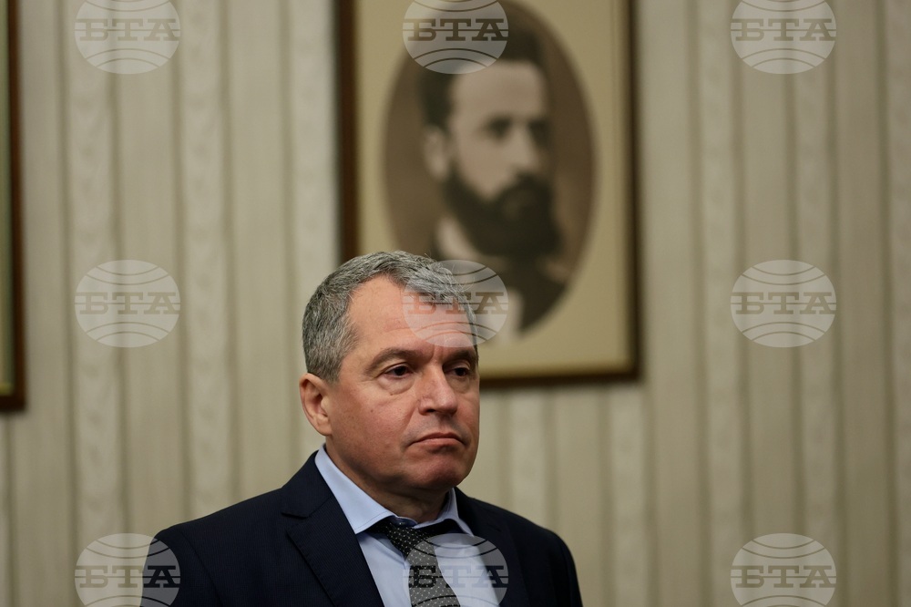 Президентство - „Има такъв народ" - консултации