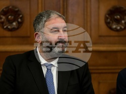 Президентство - „Има такъв народ" - консултации