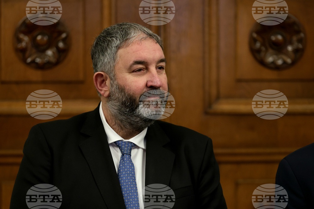 Президентство - „Има такъв народ" - консултации