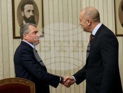 Президентство - „Има такъв народ" - консултации