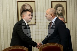 Президентство - „Има такъв народ" - консултации