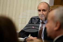 Президентство - „Има такъв народ" - консултации