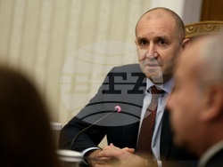 Президентство - „Има такъв народ" - консултации