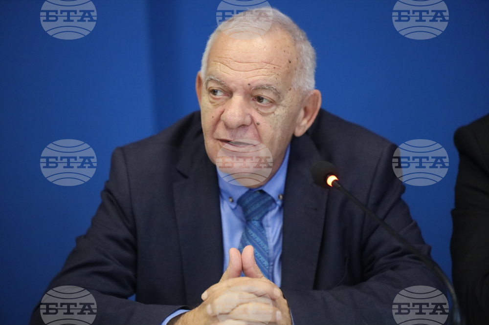 Национален пресклуб на БТА в Русе - конференция на тема "150 години от Априлското въстание – 1876 г., и отбелязване на взетото през декември 1875 г. решение за обявяване на въстание от Гюргевския революционен комитет"