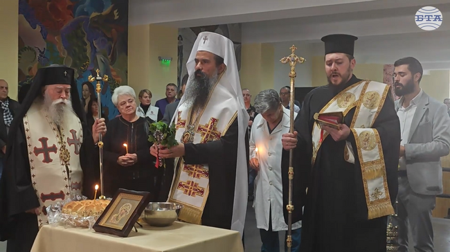 Лекарите са Божии работници, които се грижат за великите дарове - здравето и живота, каза патриарх Даниил