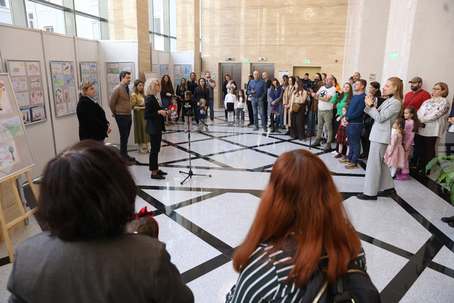 Народно събрание  - „Моето приятелство с куче“ - изложба - откриване 