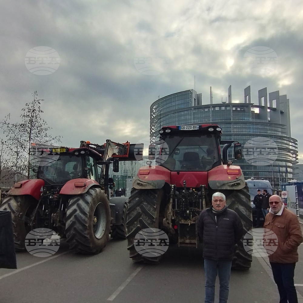 Френски земеделци блокираха с трактори Европейския парламент в Страсбург; крайнодесният лидер Бардела отиде при тях