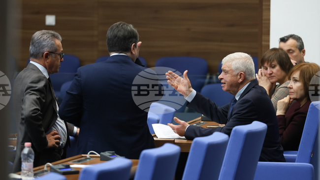 Парламентът обсъжда и на второ четене т.нар. удължителен закон за бюджета