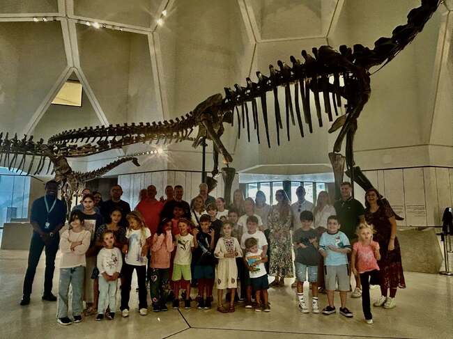 Ученици от Българското училище „Камбана“ посетиха Музея на естествената история в Абу Даби, Обединени арабски емирства