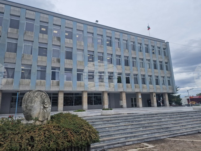 Общинският съвет в Раднево прие повишаване на таксата за битови отпадъци за физически лица