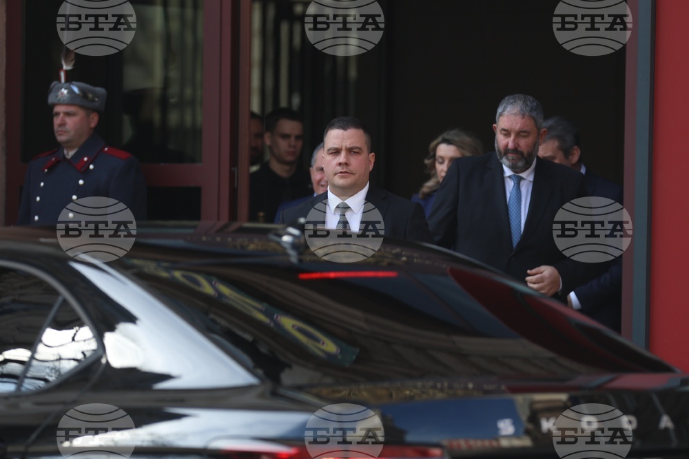 Президентство - „Има такъв народ" - консултации