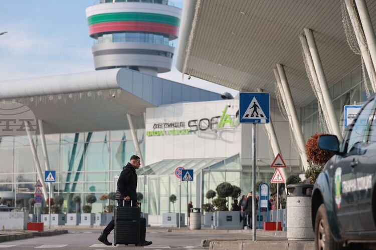 December 27, 2006: Sofia Airport Opens Terminal 2
