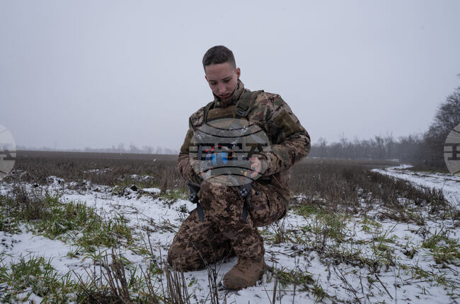 Украйна твърди, че е ударила руски военен кораб на около 1800 км разстояние
