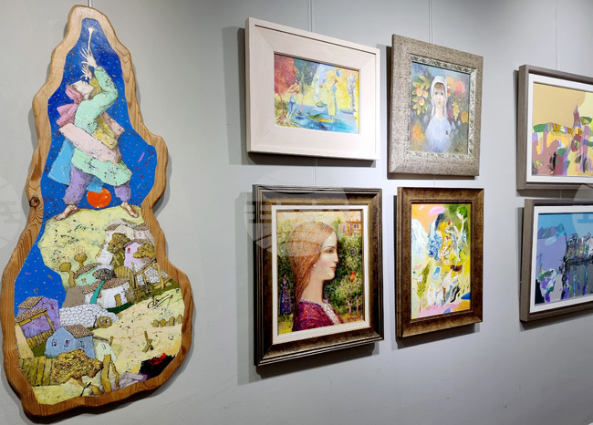 Варна - галерия „Ларго“ - сборна изложба „Свободата няма посока