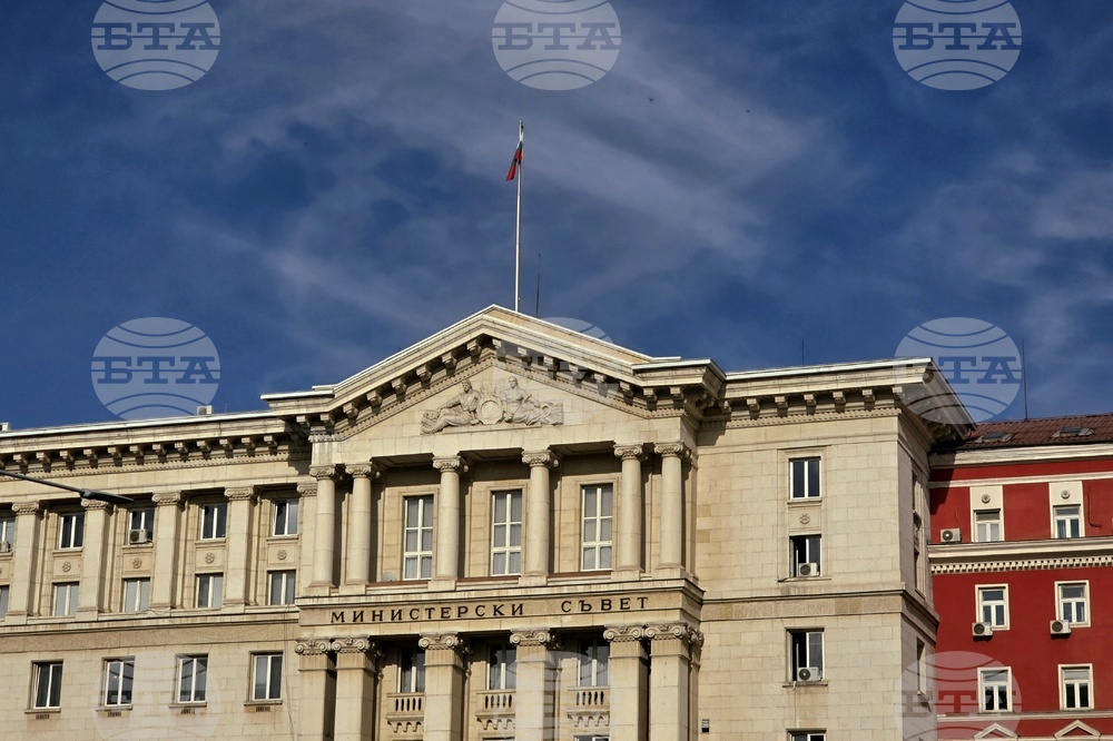 Промени в Закона за държавния дълг и в Закона за корпоративното подоходно облагане предстои да обсъди кабинетът в оставка