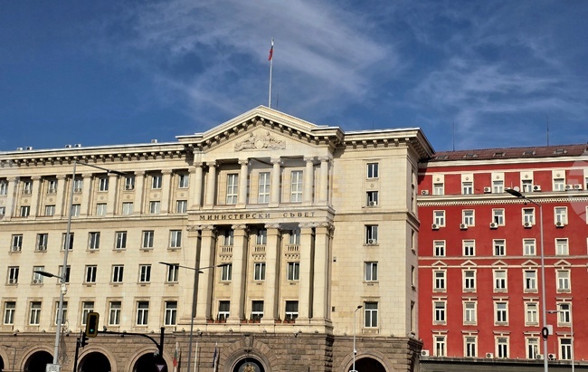 Към списъка с пощенски станции, в които ще обменят левове в евро, ще бъдат прибавени още девет населени места, реши правителството в оставка