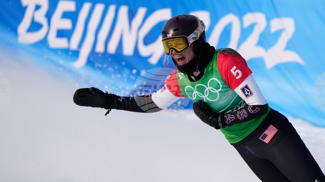 Олимпийската шампионка по сноуборд Линдзи Джакобелис ще присъства на шестите си зимни игри в ролята на телевизионен коментатор