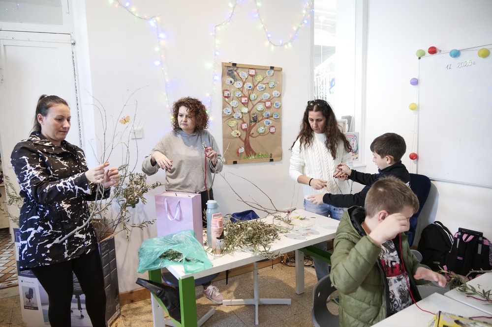 Работилница за сурвачки се състоя в Българското училище „Кирил и Методий“ в Никозия, Кипър