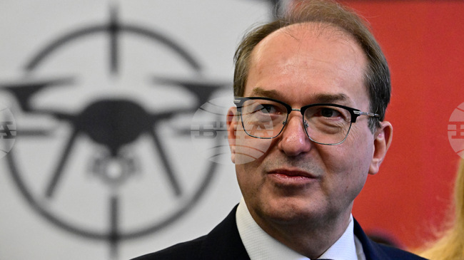 Германия ще продължи сътрудничеството си с САЩ в областта на разузнаването, заяви вътрешният министър