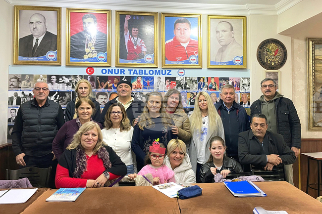 Турция - Истанбул - курс по български език в квартал Авджълар