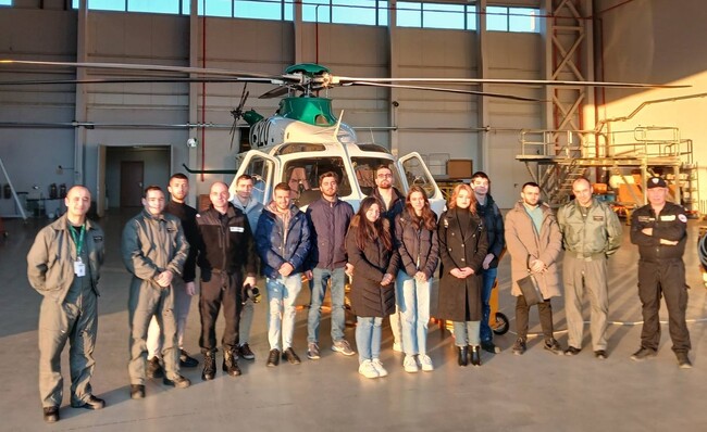 Студенти от Техническия университет разгледаха базата за въздушно наблюдение на ГД „Гранична полиция“