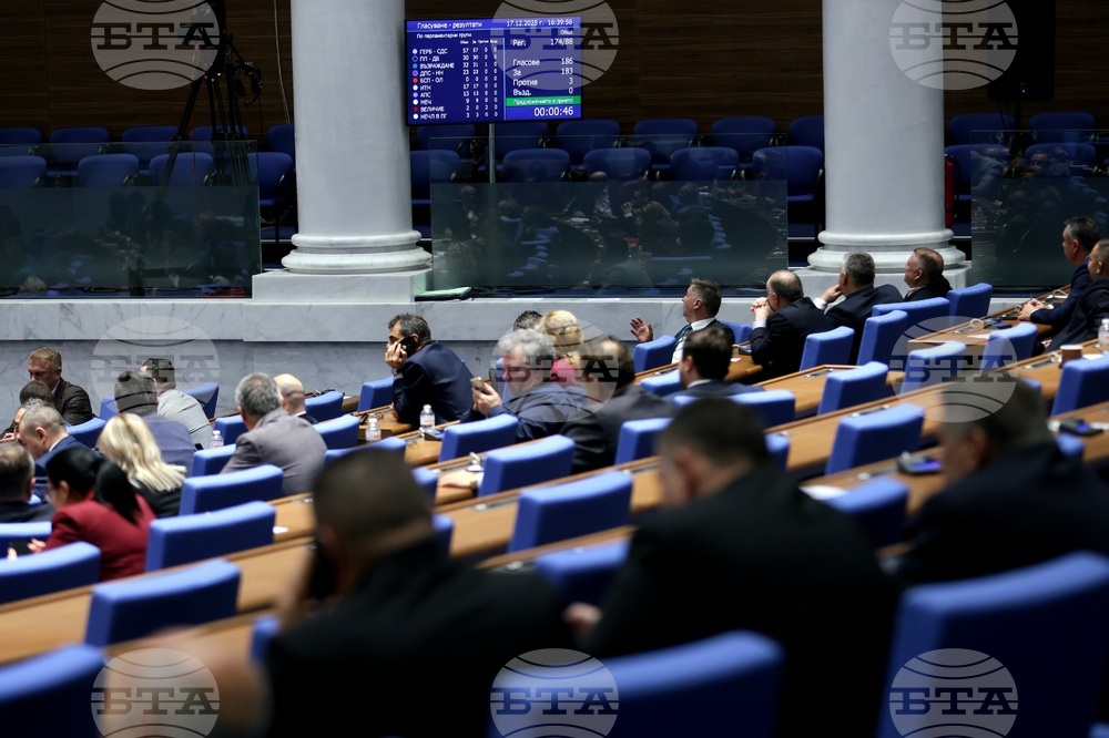 Парламентът прие на второ четене удължителния закон на бюджета с индексация на бюджетните заплати с годишната инфлация към 31 декември 2025 година