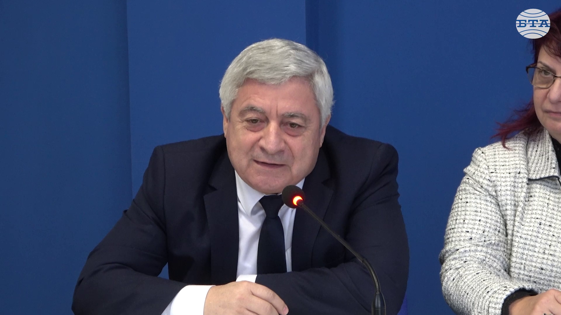 Надявам се всички българи да погледнат назад и да си извадят съответните поуки от историята, каза акад. Христо Белоев