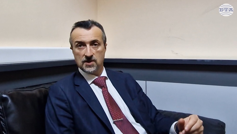 Рамкови договори с лекарския и със зъболекарския съюз вероятно няма да има, каза доц. Петко Стефановски