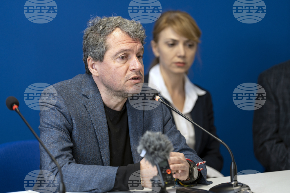 Национален пресклуб на БТА Добрич - ПП "Има такъв народ" - пресконференция - Снимка: Александра Антонова