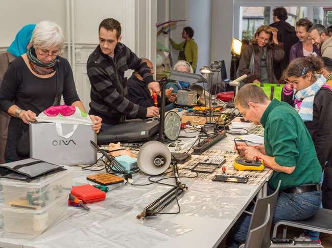 ФЕНА: В Мостар отваря врати първото кафене за поправки в Западните Балкани, подкрепяйки културата на ремонти, а не на изхвърляне