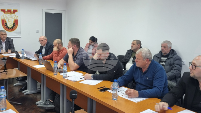 Съветниците в Опака одобриха план-сметката за чистотата и запазиха размера на таксата за битови отпадъци