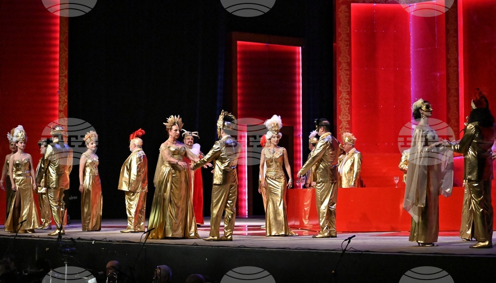 Новогодишен музикален фестивал - откриване с операта „Риголето“