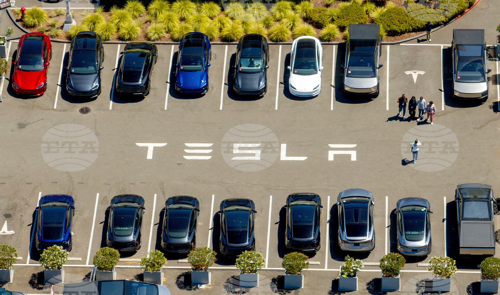 Tesla Self Driving Deception