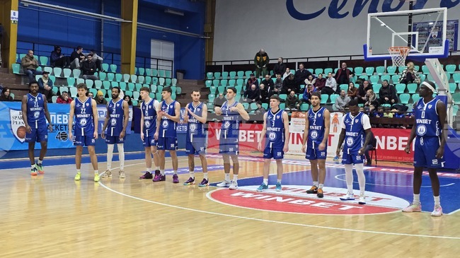 Баскетболистите на Спартак Плевен победиха английския Нюкасъл Ийгълс в мач от Европейската северна баскетболна лига за мъже