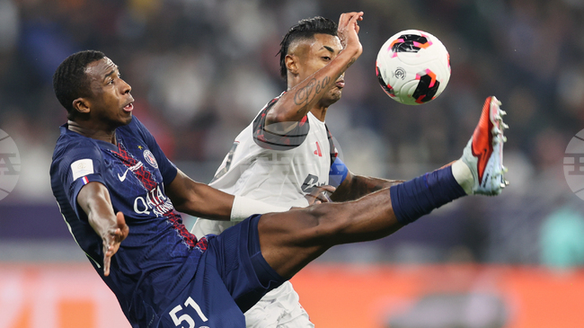 Пари Сен Жермен смята да освободи по-рано еквадорския си защитник Уилиан Пачо