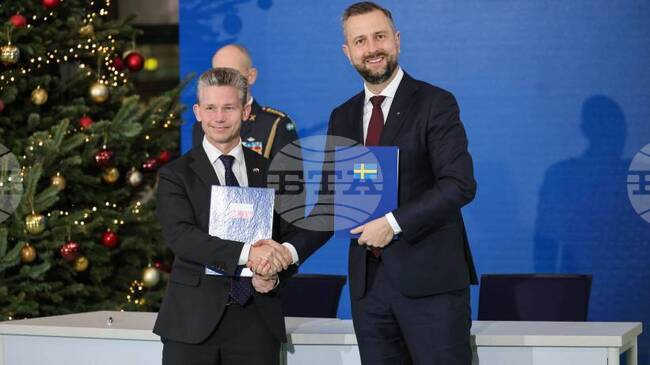 ПАП: Полша и Швеция сключиха споразумение за програмата, по която Варшава ще придобие три подводници от "Сааб"