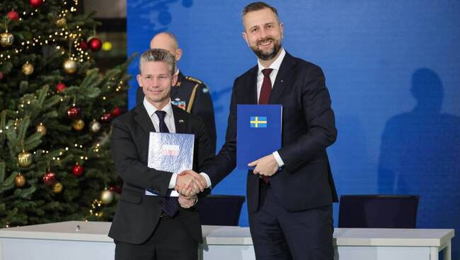 ПАП: Полша и Швеция сключиха споразумение за програмата, по която Варшава ще придобие три подводници от СААБ