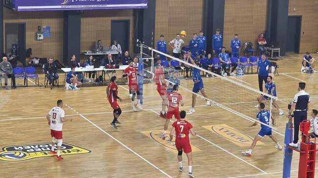 Левски спечели волейболното дерби срещу ЦСКА