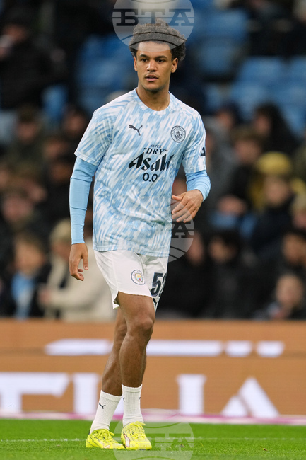 Фулъм обяви привличането на нападателя Оскар Боб от Манчестър Сити