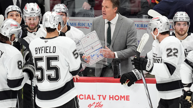 Джим Хилър бе уволнен от треньорския пост в Лос Анджелис Кингс