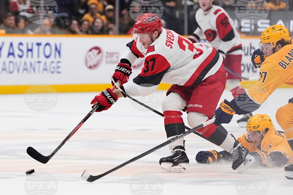 Hurricanes Predators Hockey