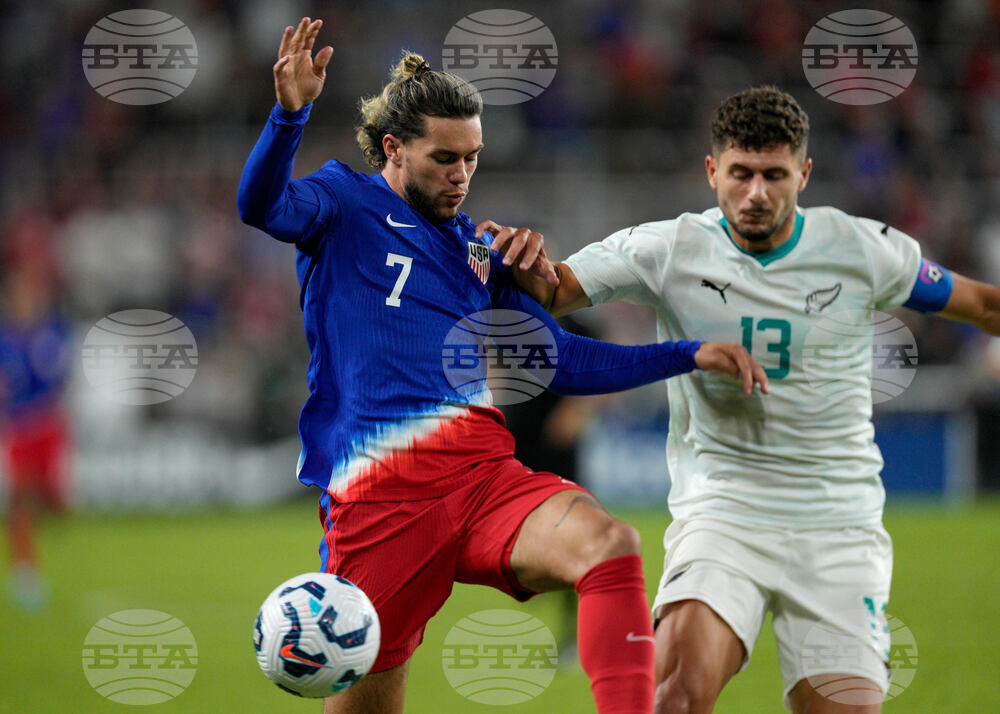 Red Bulls Chivas Cowell Soccer