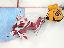 Hurricanes Predators Hockey