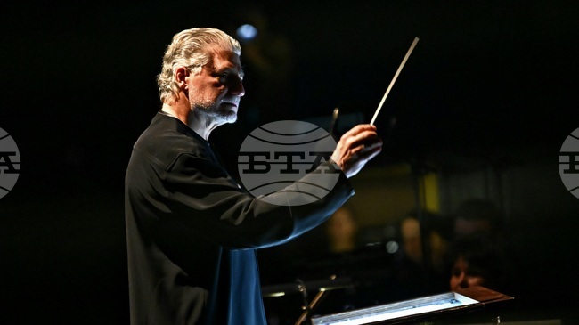 Маестро Хосе Кура ще дирижира операта „Турандот" от Пучини в две последователни вечери на сцената на Старозарската опера